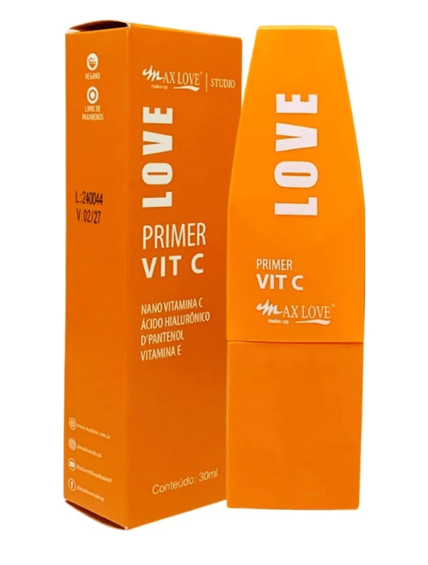 O Primer Vitamina C Max Love prepara a pele para uma maquiagem perfeita, oferecendo um acabamento radiante e duradouro. Sua fórmula com Vitamina C proporciona proteção antioxidante, hidratação e ajuda a melhorar a textura da pele, combatendo sinais de envelhecimento. Ideal para todos os tipos de pele, controla a oleosidade e mantém a maquiagem impecável ao longo do dia, deixando a pele suave, macia e luminosa. Perfeito para quem busca um glow saudável e maquiagem de longa duração.