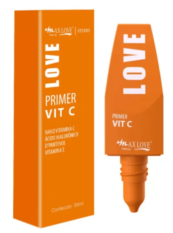 O Primer Vitamina C Max Love prepara a pele para uma maquiagem perfeita, oferecendo um acabamento radiante e duradouro. Sua fórmula com Vitamina C proporciona proteção antioxidante, hidratação e ajuda a melhorar a textura da pele, combatendo sinais de envelhecimento. Ideal para todos os tipos de pele, controla a oleosidade e mantém a maquiagem impecável ao longo do dia, deixando a pele suave, macia e luminosa. Perfeito para quem busca um glow saudável e maquiagem de longa duração.
