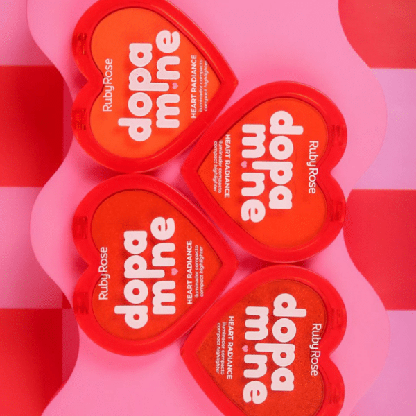 Realce sua beleza com um brilho radiante! O Iluminador Compacto Ruby Rose Dopamine possui textura aveludada, fácil de esfumar e de longa duração, proporcionando um efeito iluminado incrível.